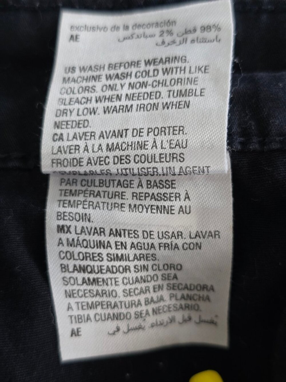 Karen Scott Black Skort Skirt w. Embroidered Flowers Size 12 - Picture 9 of 9